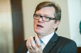 Shayne Nelson's Instagram, Twitter & Facebook