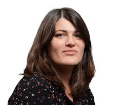 Kelly to stay at education department