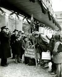 Weihnachtsfeiern Fur Bedurftige Die Heilsarmee In Deutschland Armee Historische Fotos Gedenken