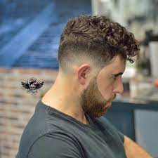 Spain Barbershop Barberlife Barbershopconnect Barberlove Barbergang Barbersince98 Barbersinctv Bar Wavy Hair Men Curly Hair Men Mens Hairstyles