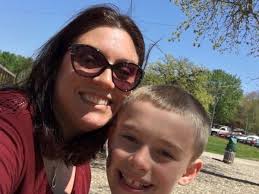 Fundraiser for Nicole Lauer by Destiny Hillard Castillo : Help Nikki finish  College