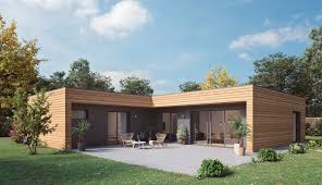 Petite maison en bois en kit moderne de 2 chambres avec un toit plat, pour plus de place on rentre par la. Combien Coute Une Maison En Bois Construite Par Booa