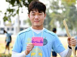 Lương xuân trường vừa trở lại sau chấn thương và còn khá nhát chân buộc bầu đức tung chiêu 'giải cứu'. Xuan TrÆ°á»ng Ra Máº¯t Ong Trum Thai Lan Suyt Kiáº¿n Táº¡o Thanh Ban Ä'áº³ng Cáº¥p
