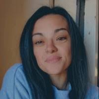 Carmen Alves's Instagram, Twitter & Facebook