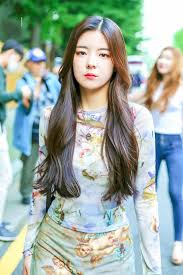 근데 리아 머리 누가 해줬어? Itzy Lia ë¦¬ì•„ 190823 ë®¤ì§ë±…í¬ ìžˆì§€ ë¦¬ì•„ ìµœì§€ìˆ˜ Itzy Lia Facebook