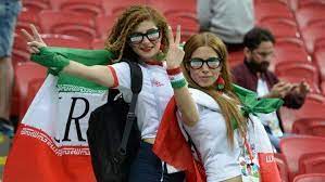 البرتغال (بالبرتغالية portugal تلفظ ‎puɾtuˈɡaɫ‏)، ورسميا الجمهورية البرتغالية (بالبرتغالية república portuguesa تلفظ ‎ʁɛˈpublikɐ puɾtuɡezɐ‏)، بلد يقع في جنوب غرب أوروبا في شبه الجزيرة الإيبيرية. Rt Arabic Ø§Ù„Ø¨Ø±ØªØºØ§Ù„ ÙˆØ¥ÙŠØ±Ø§Ù† ÙÙŠ Ù…ÙˆØ§Ø¬Ù‡Ø© Ø¹Ù„Ù‰ ØµÙÙŠØ­ Ø³Ø§Ø®Ù† Ø§Ù„ØªØ´ÙƒÙŠÙ„Ø© Ø§Ù„Ø£Ø³Ø§Ø³ÙŠØ©