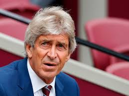 Manuel Pellegrini revealed West Ham tried to keep goalkeeper Adrian at the  club before the Spaniard left to join Liverpool