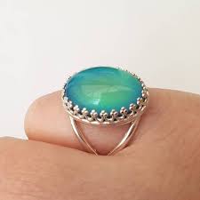 Sterling Silver Mood Ring Colour Changing Mood Stone Ring Etsy Mood Stone Ring Sterling Silver Mood Ring Mood Ring Colors
