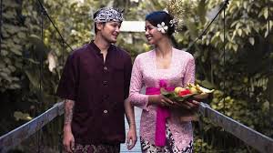 Download now 10 destinasi foto prewedding di indonesia yang keren dan. Intip Foto Prewedding Syamsir Alam Dan Bunga Jelitha Cantik Dan Tampan Hot Liputan6 Com