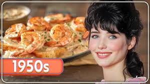 How Cigars are Made: Removing the Center Stem