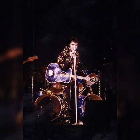 ⚡️On November 11, 1971, Elvis took the stage at 8:30p.m. before 13,272 fans  at the Cincinnati Gardens in Cincinnati, Ohio, rocking the Black Fireworks  jumpsuit. #elvispresley #blackfireworks #tcb #tlc