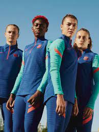 Maybe you would like to learn more about one of these? Die Spielerinnen Vom Fc Barcelona Nike De