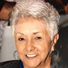 Does anybody remember these guys Guy Sharpe he used to visit our school  when I was a kid and also Johnny Beckman they were the best meteorologist  back in the 70's at