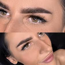 FOXY BROWS #foxybrows 🤎 Mniej cieniowane z większym wypełnieniem są  idealną oprawą oka, jeśli preferujesz mocniej podkreślone spojrzenie 🤩  Zapraszamy WRZESIEŃ