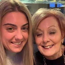 jacqui hughes (@jacquihughes17)