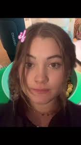 Anna Kinzel's Instagram, Twitter & Facebook