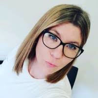 90+ perfiles de «Eva Jurado»