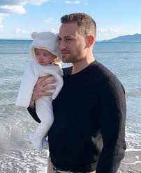 Tv interviews showed an emotional anagnostopoulos begging people for information. Diary Entires Reveal How Briton Wanted To Divorce Her Husband Before He Murdered Her Bpositivenow