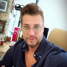 Chris Donald Curtis (@ChrisDonaldCur1)