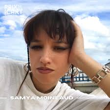 Les candidat·es sélectionné·es 🌟 Samya MOINEAUD avec un ensemble de  peintures sur bâches, inspiré de la culture populaire adolescente  nord-américaine. Zoé MOINEAUD ROTTENBACHER avec une sculpture en faïence  non émaillée et en