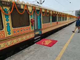 Top 15 Luxury Travel Experiences In India Luxury Train Train Booking Luxury Travel