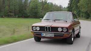 For stopping power, the e28 5 series 518i braking system includes vented discs at the front and vented discs at the rear. Bmw 518i Youtube