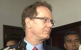 Tras deportación de exmodelo desde EEUU, Nealon reitera que nadie está por  encima de la ley