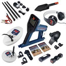The gold monster 1000 features fully automatic operation and comes with a choice of coils, battery options and shaft configurations. Minelab Gold Monster 1000 Metal Detector Detector Experts