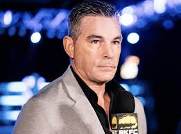 Top 10 Entrepreneurs to Follow in 2024