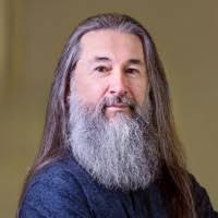 100+ profilů „Stanulis“