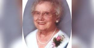 Christine Lahr Obituary