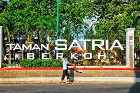 Kolam renang buken berada di desa banjarsari kulon kec. 38 Tempat Wisata Hits Dan Terbaru Di Purwokerto 2021
