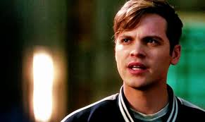 I just realized something about guilty gear. If sol is dizzy dad and jack-o  is basically Aria should dizzy be calling them mom and dad? Shouldn't ky be  nicer to his in