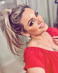 Linda Thrower's Instagram, Twitter & Facebook