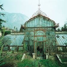 Conservatoire De Style Victorien Du Jardin Botanique Batumi Geneve Architecture Geneve Ruines Jardin D Hiver Beaux Endroits Maison Abandonnee