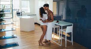 Es soll zum einvernehmlichen sex gekommen sein. Aufregender Sex Quer Durch Die Ganze Wohnung