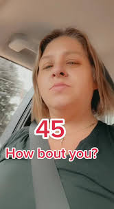 Danielle Scott (@daniellescott37)