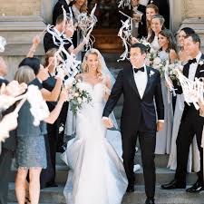 Shop for the elegant ribbon wands, wedding ribbon wands & streamer wands in various colors and sizes and add a magical touch to any party or wedding. 39 Unforgettable And Unique Wedding Send Off Ideas