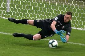 To connect with franco armani, join facebook today. Messi Penalty Armani Save Secure Lucky Draw For Argentina Cgtn