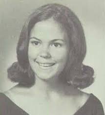 Melissa Missey's Instagram, Twitter & Facebook