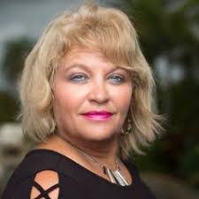 Lisa Joaquin's Instagram, Twitter & Facebook