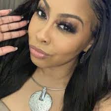 Latisha Bailey's Instagram, Twitter & Facebook