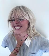 Verna Morse's Instagram, Twitter & Facebook