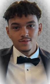 Justin Pringle's Instagram, Twitter & Facebook