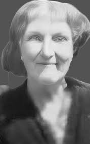 Can someone restore old family photo?