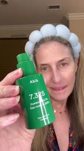 Close up to Halsey, singing at the Grammy Museum! #Halsey #halseyfan #...