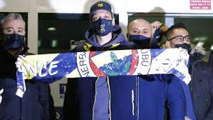 Check spelling or type a new query. Nach Kritik An China Arsenal Distanziert Sich Von Mesut Ozil Fussball Stuttgarter Zeitung