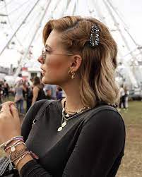 Hair Clip Styles For Fancy Girls Clip Hairstyles Fancy Hairstyles Hair Clips Girls