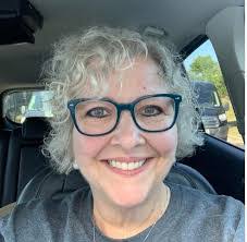 Debra Harper's Instagram, Twitter & Facebook