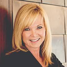 Carole Schwartz's Instagram, Twitter & Facebook